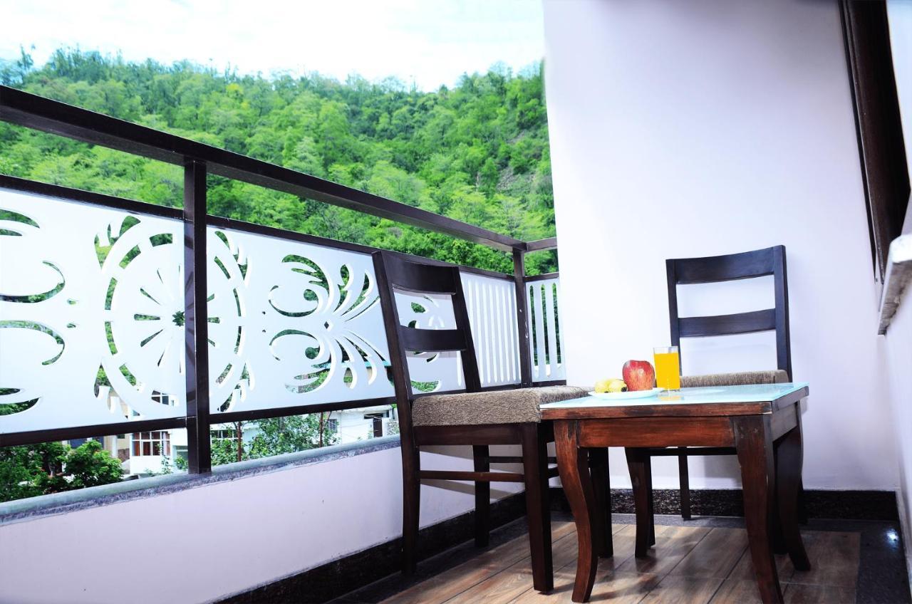 Yellow Leaf Rishikesh Exterior photo